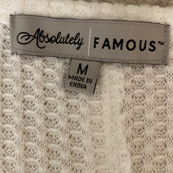 Absolutely Famous White long sleeves sweater. - Picture 4 of 4